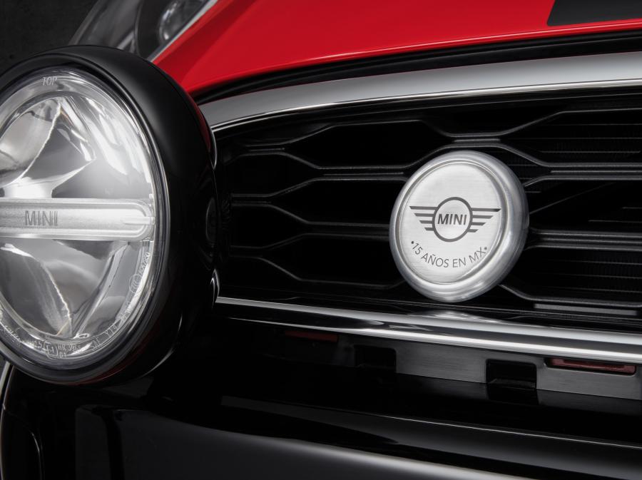 Детали экстерьера Mini Cooper S 15 Anos en MX (F56) 2017 года  (фото 19 из 23)
